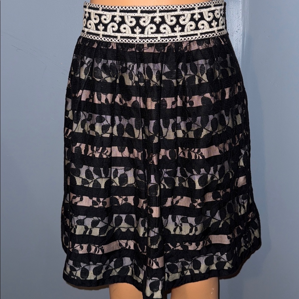 Floreat Black Lace Overlay Skirt – Size 2